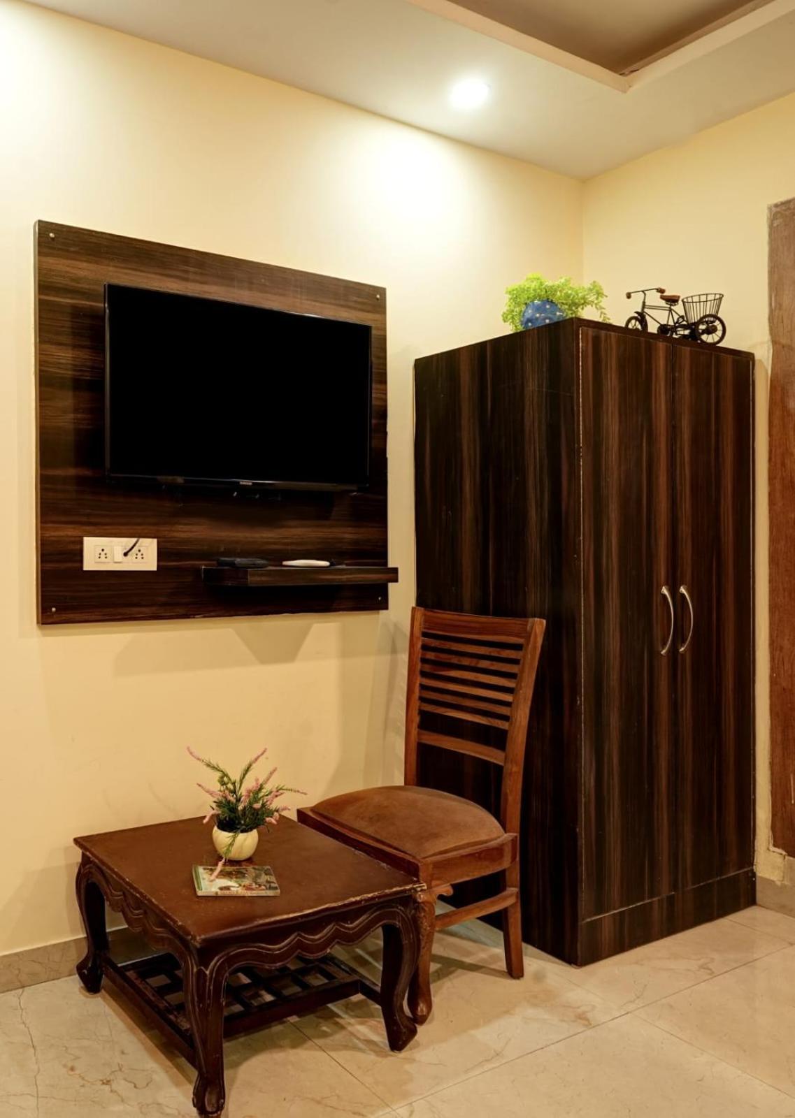 Hotel City Lite Near Igi Delhi Airport